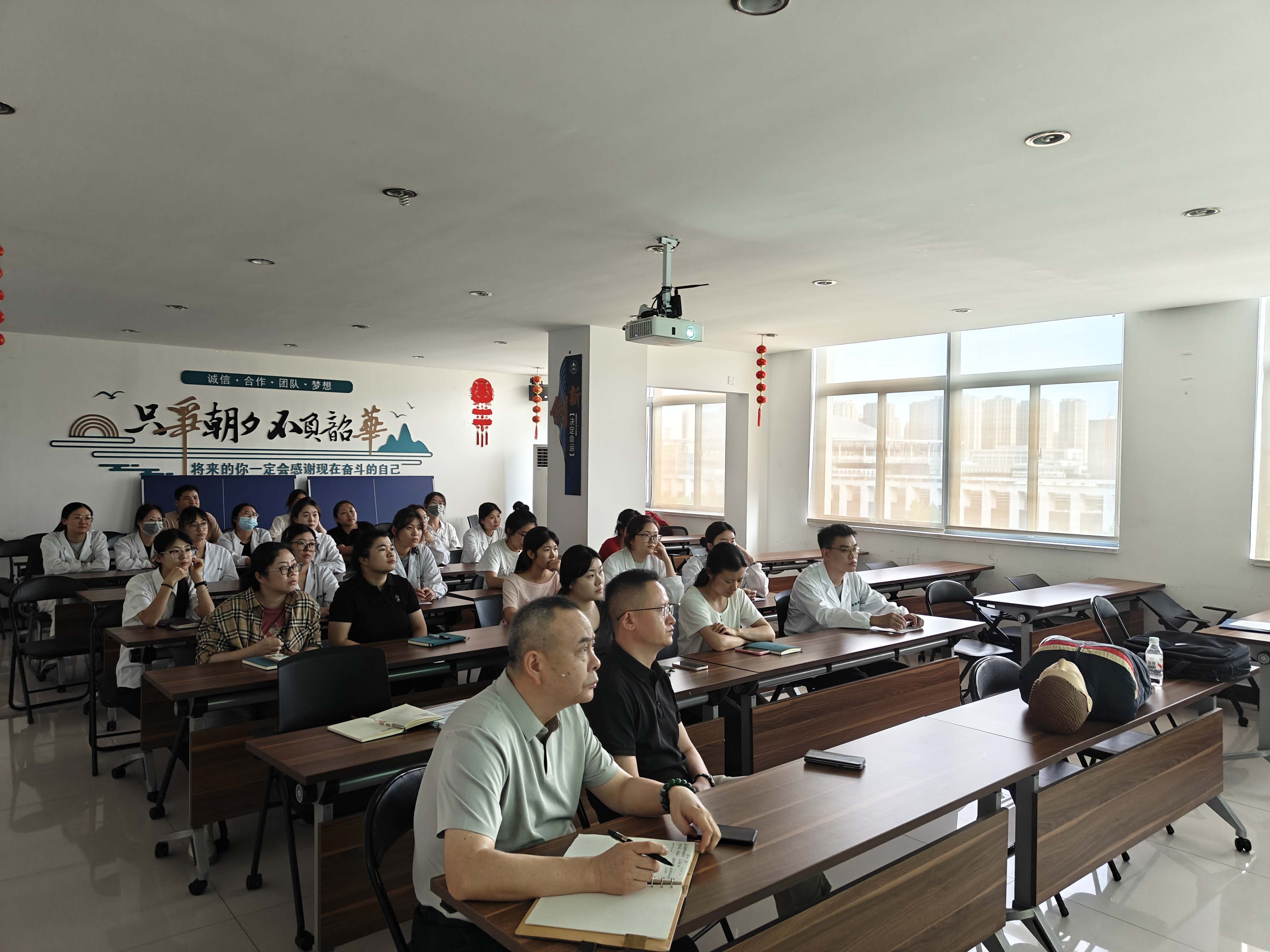 1755322446496393.jpg 0c0ee51c954beac6516de44b83f9622(1).jpg